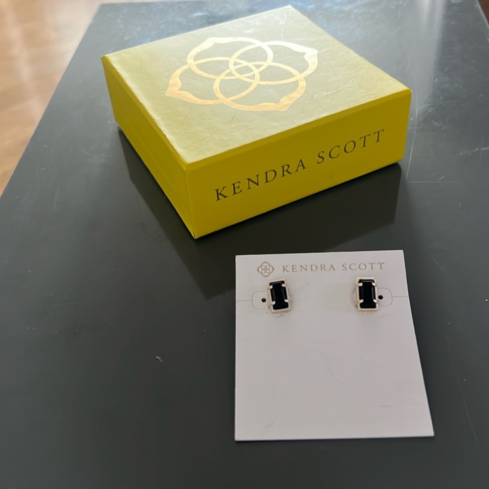 Kendra Scott Paola Earrings Black Glass Silver Tone New in Box